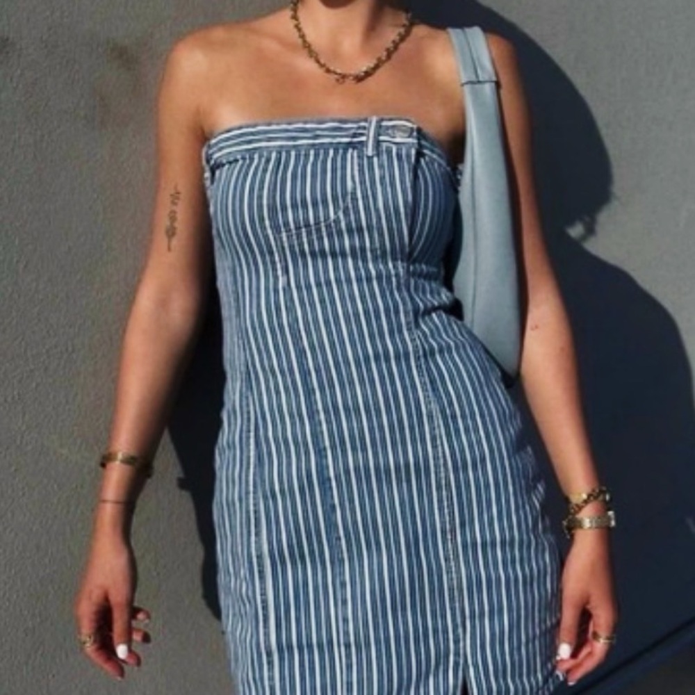 Zara NWT - Navy and White Striped Dress